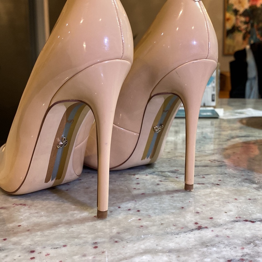 Worn once*great condition*patent leather*nude*removed adhesive pad, smallblemish
